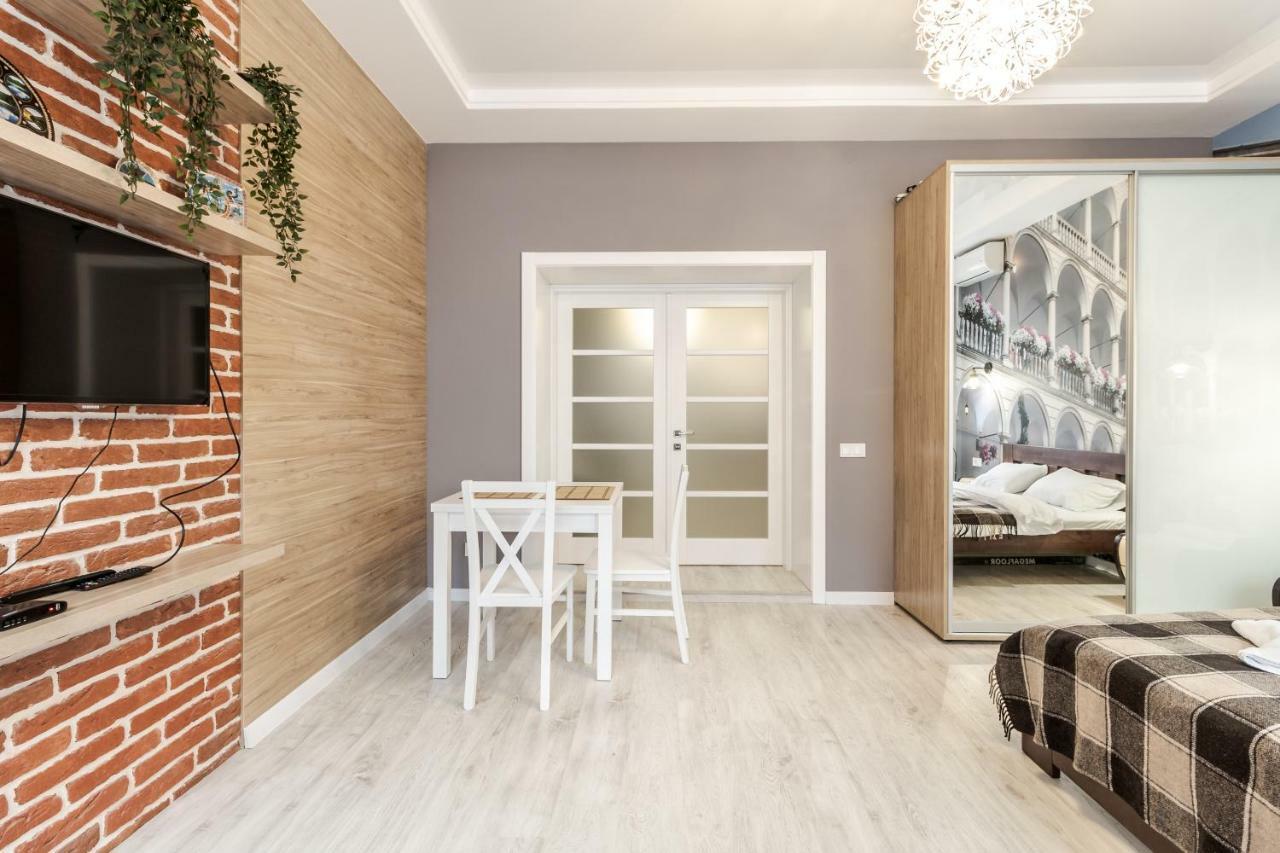 Appartement Modern Rus à Lviv Extérieur photo